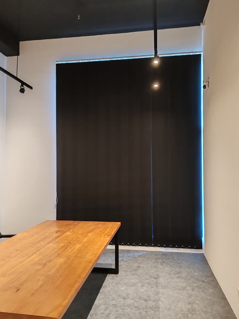 BLACK SERIES OFFICE